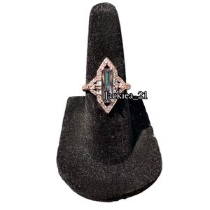 💙❤️ A Blooming Gem June Collection size 5